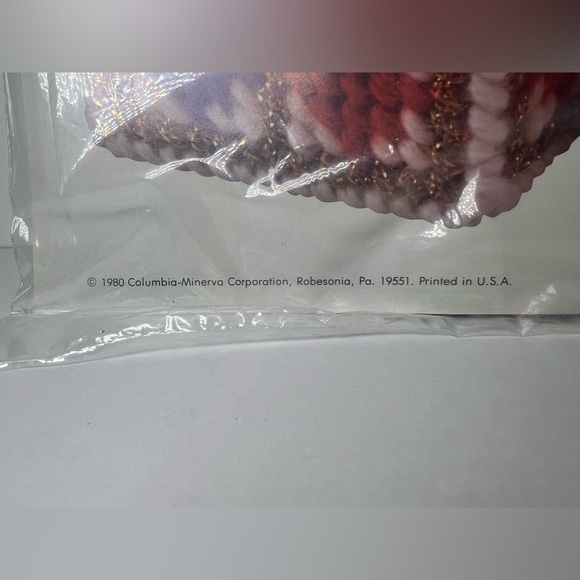 Lot of 2 Columbia Minerva Needlepoint Plastic Canvas Kits 8338 & 8331 VTG 1980 - Picture 3 of 14